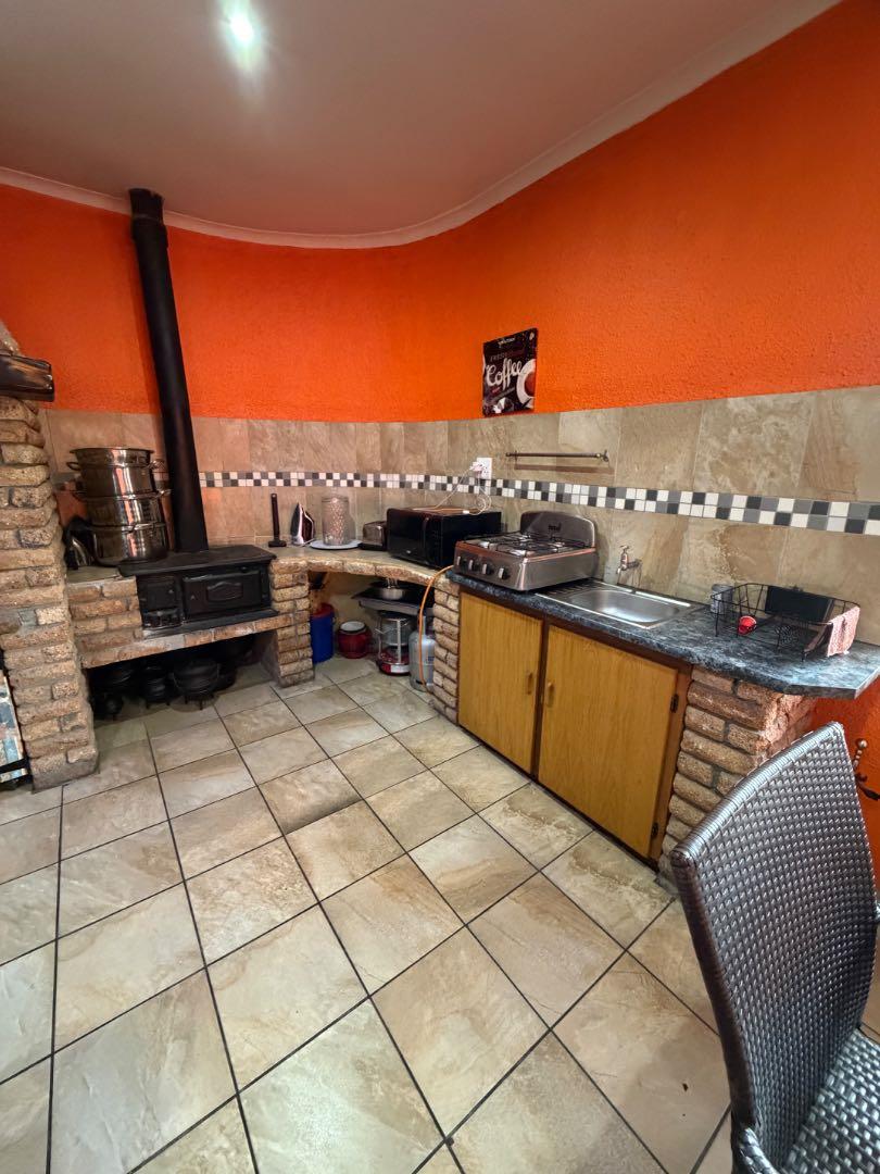 5 Bedroom Property for Sale in Elim Western Cape